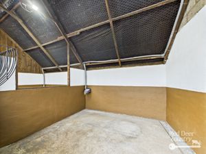 Stable- click for photo gallery